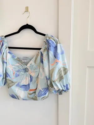 Abercrombie & Fitch Pastel Blue Floral Puff-Sleeve Crop Top thumbnail 3