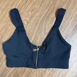 Girlfriend Collective Black Front Zip Sports Bra XS Adjustable Straps Activewear thumbnail 1