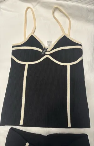 H&M Black and White Contrast Knit Set thumbnail 3