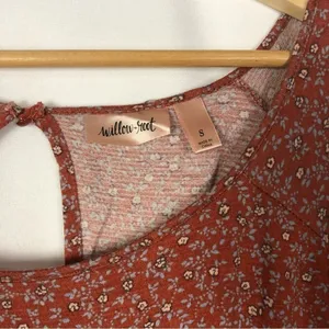 Willow + Root Red Ditsy Floral Open Back Smocked Waist Long‎ Sleeve S thumbnail 4
