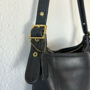 Coach Vintage Black Classic Legacy Shoulder Bag Purse thumbnail 10