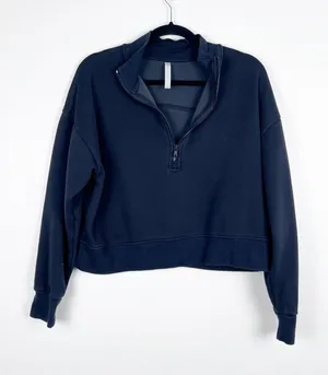 Fabletics Womens Cropped 1/4 Zip Pullover‎ Black Sweatshirt LS2149972-0001 Sz M thumbnail 1