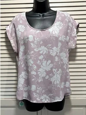 Pink Rose Lavender/White Floral Short‎ Sleeve Scoop Zipper Back Blouse Size M thumbnail 1