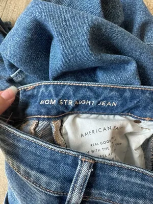 American Eagle Mom Jeans thumbnail 7