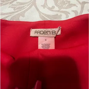 Candy apple red Arden B slimming pencil skirt. Like new! Nice, Flattering fit thumbnail 2