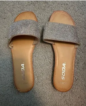 ☘️☘️☘️Women's Soda Rhinestone Slide Sandals Silver Size 8.5 Casual Flats☘️☘️☘️ thumbnail 1