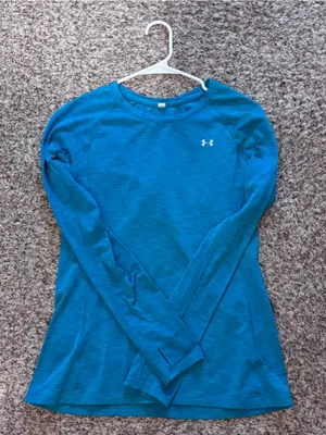 Under Armour- Women’s Long Sleeve with Thumb Holes thumbnail 4