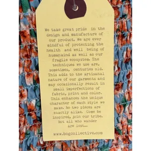 NWT medium B.O.G Collective Blue Floral‎ Smocked Back Crop Top Adjustable Straps thumbnail 4