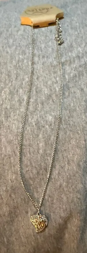 Arizona Jean Company Silver Heart Necklace thumbnail 1