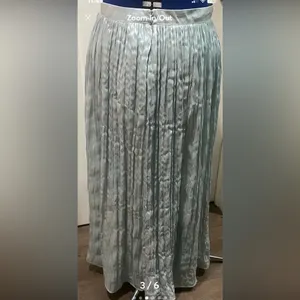 Free People Lined Cyan Pleated Maxi Skirt. Size 6 thumbnail 4
