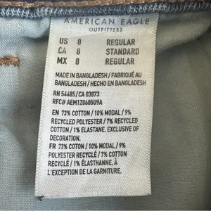 American Eagle Mom Straight Jeans Womens 8 Medium Wash Distressed Stretch Casual thumbnail 5