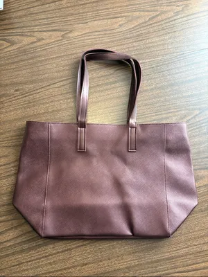 NEW Bath & Body Works Burgundy Large Tote Bag NWT thumbnail 2