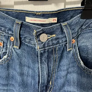 Levi’s Low Pro Straight Medium Wash Denim Jeans size 25 thumbnail 5