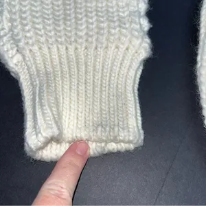 Apiece‎ Apart Cream Crewneck Wool Sweater APPROX. Size LARGE No Size Tag *FLAWED thumbnail 8