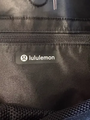 Lululemon Quilted Pleasures Shoulder Bag – Black – NWT thumbnail 9