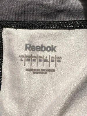 Capri Workout Leggings thumbnail 3