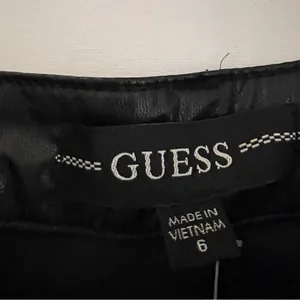 GUESS Women's Soto Pu Black Faux Leather Skinny Pants Size 0 NWT thumbnail 6