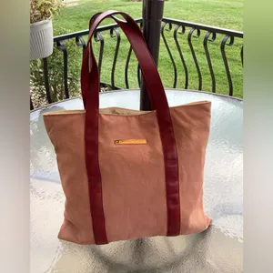 Authentic BVLGARI shoppers tote 🌷🌷🌷 thumbnail 3