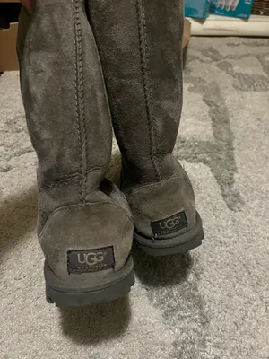 UGG Boots thumbnail 2