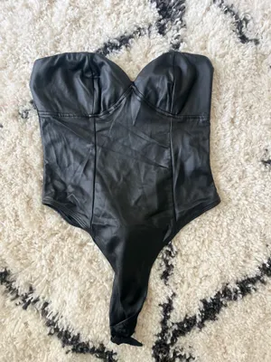 SheIn Black Faux Leather Bunny Bodysuit with Faux Fur Tail | Strapless Costume | XXS thumbnail 2