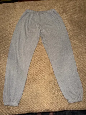 PINK Victoria's Secret Women’s Gray Fleece Jogger Sweatpants thumbnail 2
