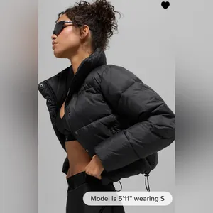 ALO Yoga NWT Gold Rush Puffer Jacket Full Zip, zipper pocket, very warm Black S thumbnail 12