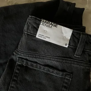 Garage BRAND NEW wide leg jeans thumbnail 3