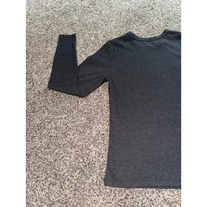 Old Navy Women's Dark Gray Ribbed Snug Long Sleeve Tee Size Medium thumbnail 8