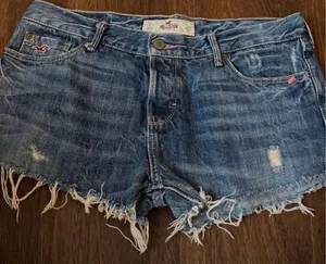 Size 1 hollister shorts thumbnail 1