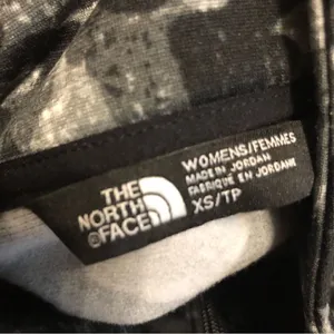 TNF The North Face active jacket top long sleeve windbreaker size XS womens thumbnail 2