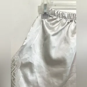 SheIn White Silk Pajama Set thumbnail 5