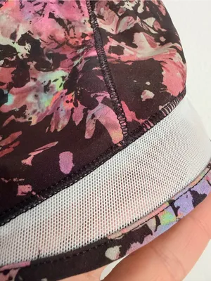 Lululemon Hotty Hot High Rise Skirt Skort Black Stencil Blossom Size 4 W8AF2T thumbnail 3