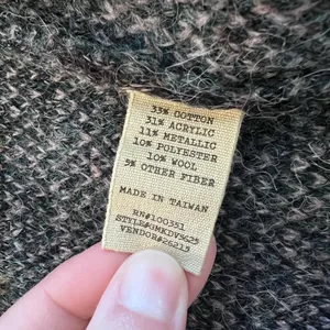 Gimmicks by BKE Women’s Sweater thumbnail 14