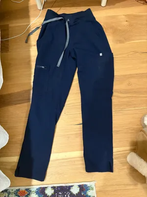 FIGS Skinny Scrub pants thumbnail 1