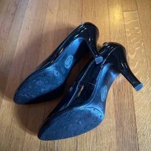 Sofft Classic Black Patent Leather Heels, Size 8.5 thumbnail 5