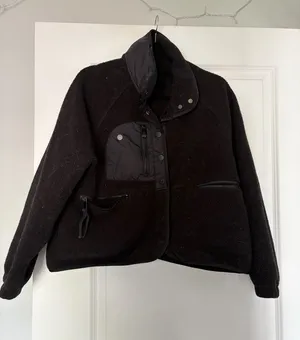 Amazon Black Teddy Sherpa Jacket with Quilted Pocket Accents thumbnail 1