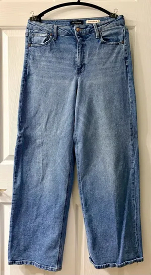 BCBGeneration Baggy Wide-Leg Jeans - Light Blue Denim size 9 thumbnail 1