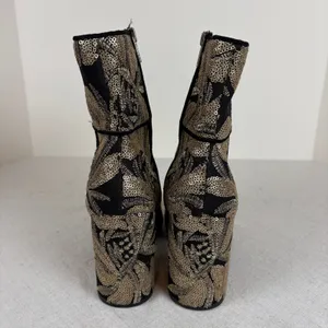 Steve Madden Black and Gold Embroidered Sequin Floral Boots Size 9 thumbnail 5