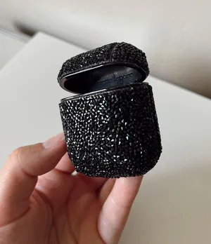 Amazon Airpods Case thumbnail 1