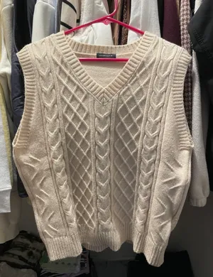 Chasecult Cream cable knit sweater vest thumbnail 1
