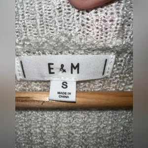 E & M Knitted V-Neck Sweater Color Block Women’s‎ Size Small thumbnail 3