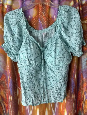 Floral Puff Sleeve Peasant Top ✨ Blue Size XL thumbnail 1
