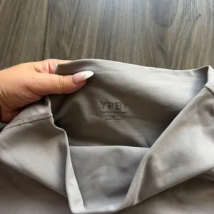 Abercrombie YPB Biker Shorts thumbnail 2