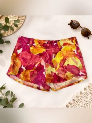 Alice + Olivia Cady Silk Floral Rose Shorts Size 2 thumbnail 2