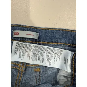 Levis Low Pro Straight Jean Women 27" Raw Hem Travel Vacation Stretch Distressed thumbnail 3