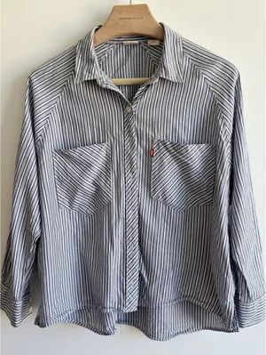 Levi’s Blue White Stripe Button Front Shirt Cotton Cropped Pocket Womens M thumbnail 1