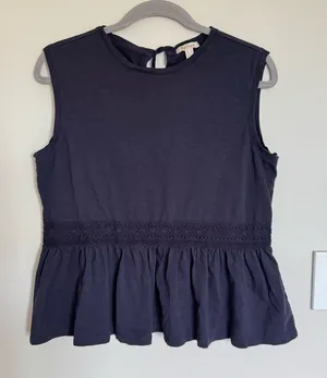 Barbour Willow Swing Top – Women’s US 8 / UK 12 Midnight Navy Crochet Tie Back thumbnail 1