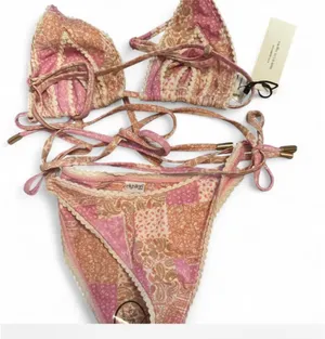 Elysiian florence bikini top And Bikini Bottom Pink Paisley NWT thumbnail 7