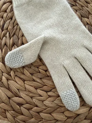 Babaton Aritzia Cashmere Tech Gloves Beige One Size thumbnail 4