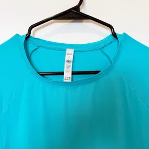 Alo Yoga Womens Long Sleeve Top Small Athletic Gym Training Yoga Athleisure thumbnail 3